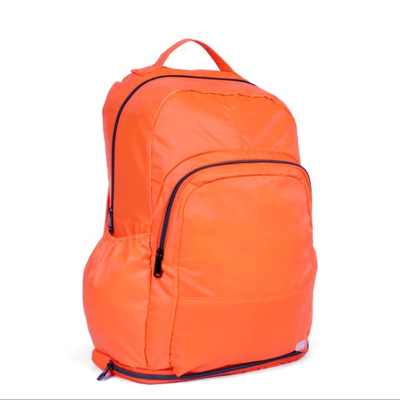 LUG ECHO 2 Packable Backpack-Coral Brand New in Package (regularly $65) UNISEX🧡 - Picture 3 of 8